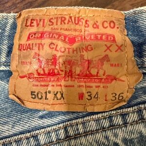 Vintage Distressed Levi's 501 XX Classic Blue Denim Jeans 34W x 36L